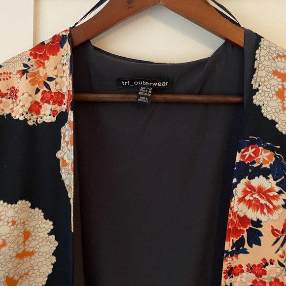 Navy Floral Kimono Overjacket - Picture 3 of 3